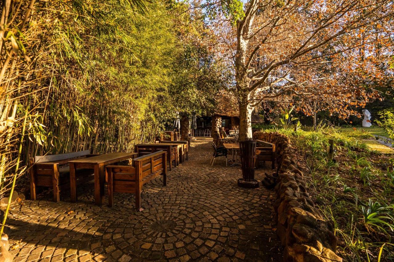 Hakunamatata Lodge & Health Spa/ Wedding & Conference Venue Muldersdrift Exterior foto